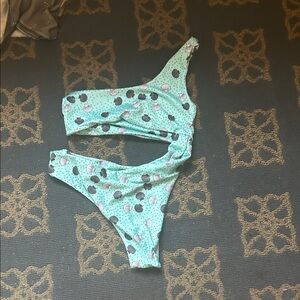 Nasty Gal Mint Green Shell Print One-Shoulder cut out Swimsuit